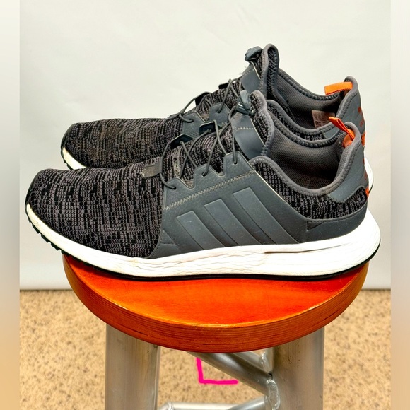 Men’s Adidas US size 12 running sneakers - Picture 3 of 7